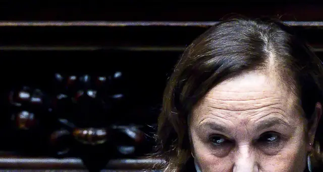 Lamorgese, ampliare permessi umanitari