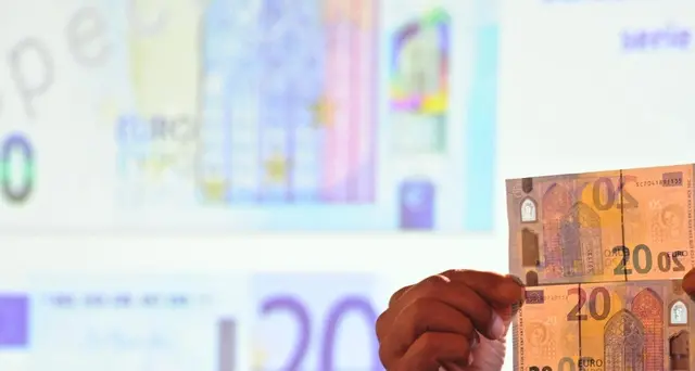 Debito scende a novembre a 2.444,6 mld