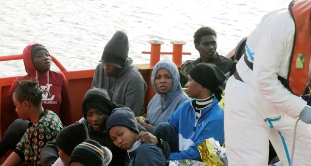 Ue, migranti diminuiti del 92% dal 2015