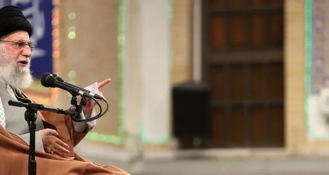 Khamenei, dialogo sul nucleare è inganno