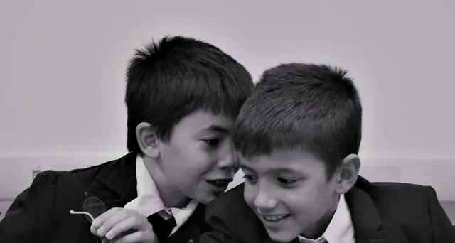 Bimbi come eroi,calendario di una scuola
