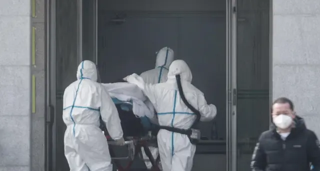 Virus misterioso, terza vittima in Cina