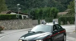 Egna, sorpresi a rubare in un ambulatorio, due arrestati