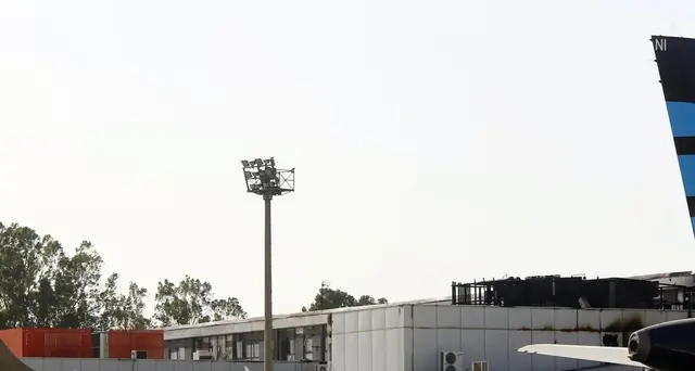 Sei razzi sull'aeroporto di Tripoli