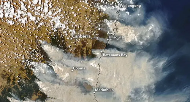 Mega incendio a Canberra,'state in casa'
