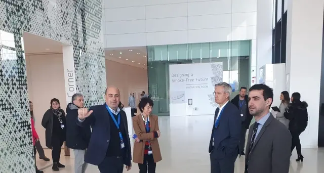 Zingaretti visita Philip Morris