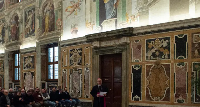 Papa, serve verità, non storie false
