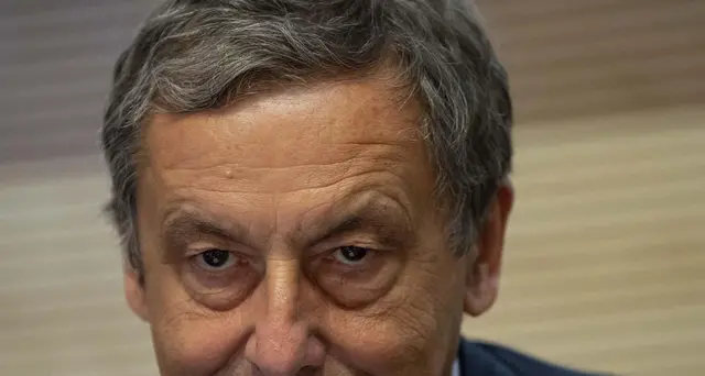 Compagnia, Profumo 'poste basi crescita'