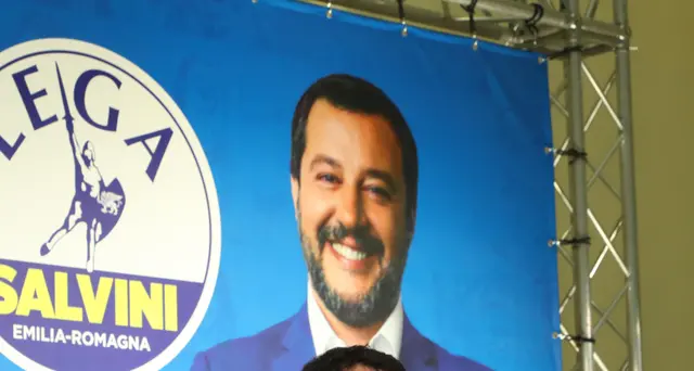 Salvini, Conte non insulti e governi