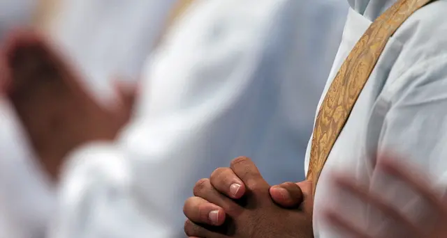 Abusi su minori, indagati 9 religiosi