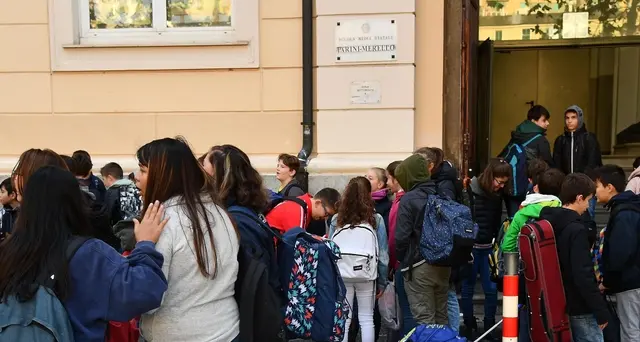Azzolina, entro febbraio bandi concorsi