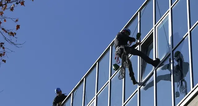 Agenti supereroi per bimbi ricoverati