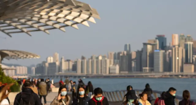 Borsa, Hong Kong apre negativa