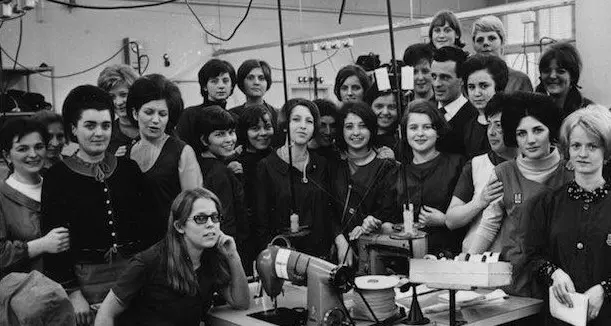 Le operaie Merlet nel volume storico di Enzo Nicolodi