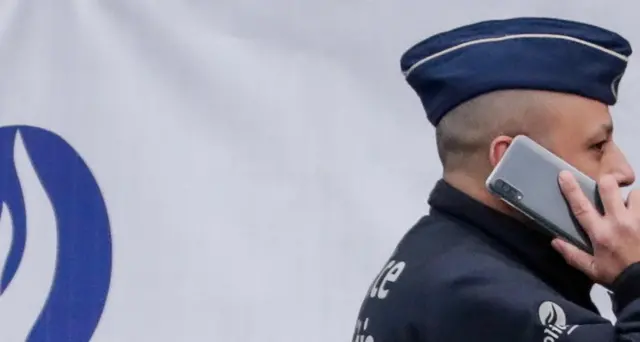 Belgio, attacco col coltello, 2 feriti