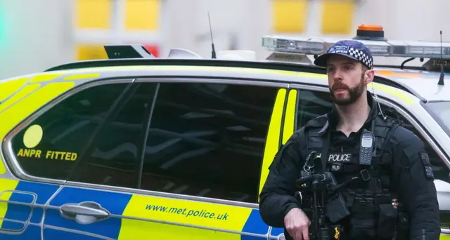 Londra, sono tre gli accoltellati