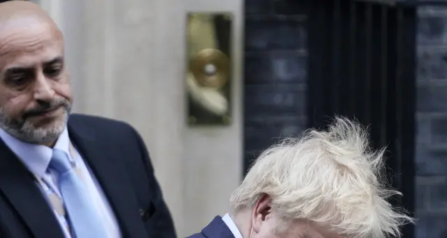 Johnson duro: nessun allineamento all'Ue
