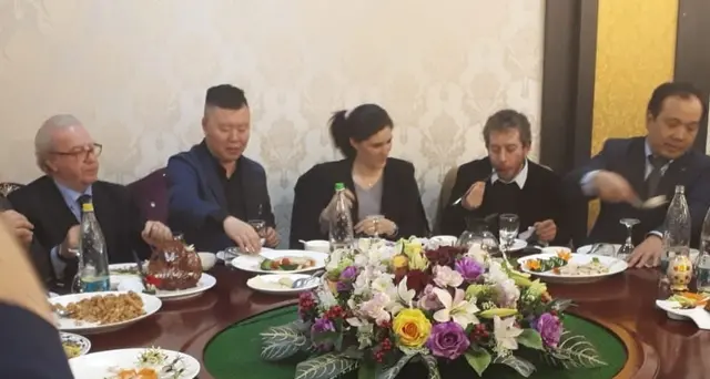 Appendino pranza cinese,no tranello paur
