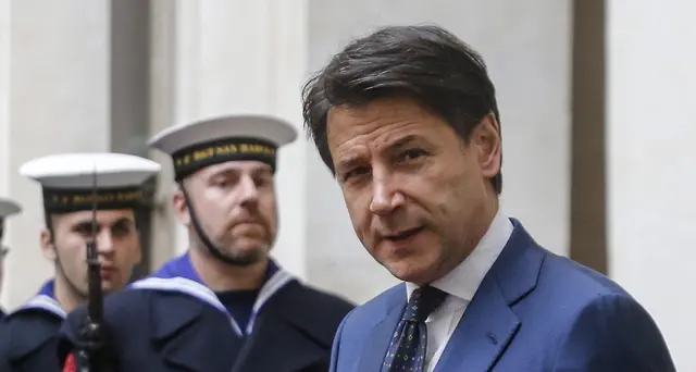 Conte in visita allo Spallanzani