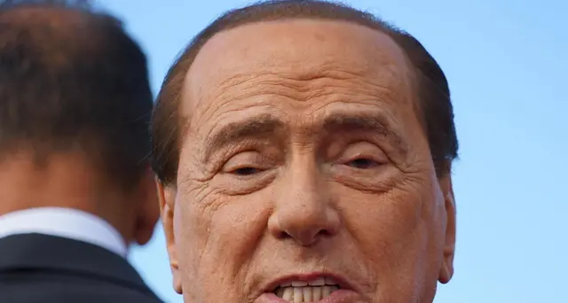 Berlusconi riunisce vertici Fi