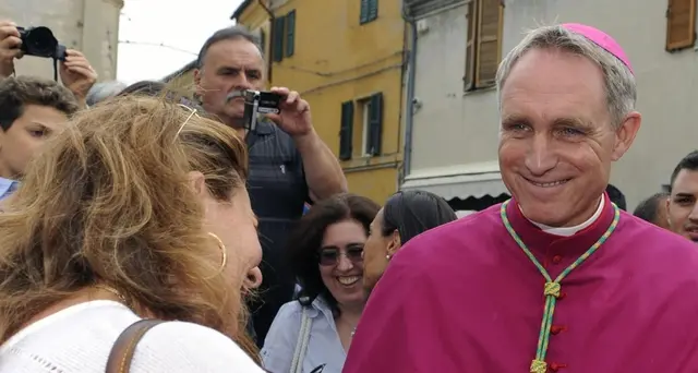 Stampa tedesca, Gaenswein congedato