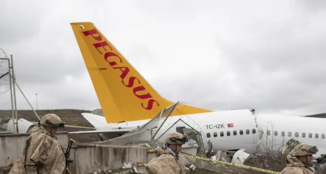 Aereo fuori pista, riapre scalo Istanbul