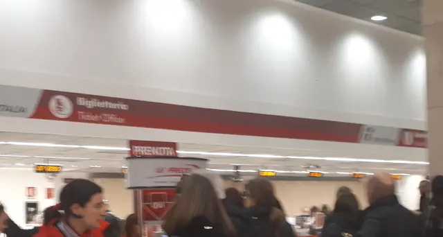Treni cancellati e ritardi a Milano