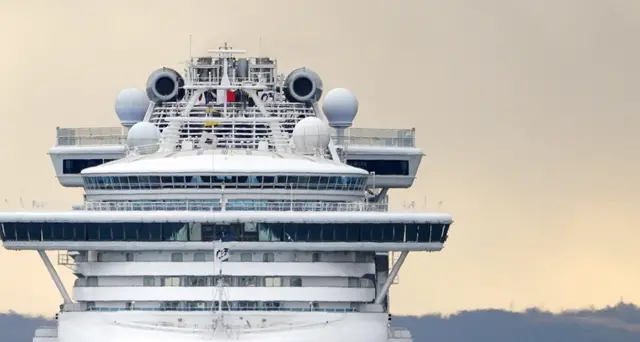 Nessun italiano infetto su nave crociera