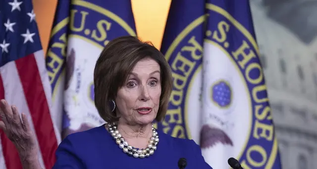 Pelosi, Trump ha stracciato costituzione