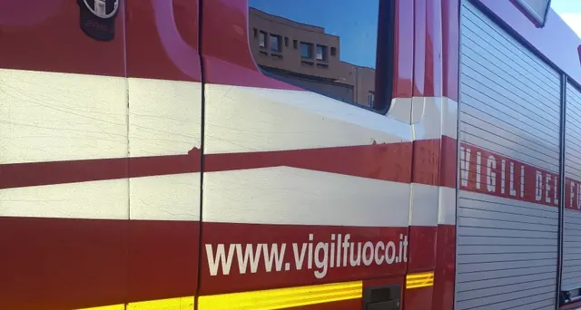 Scontro frontale, muoiono due giovani