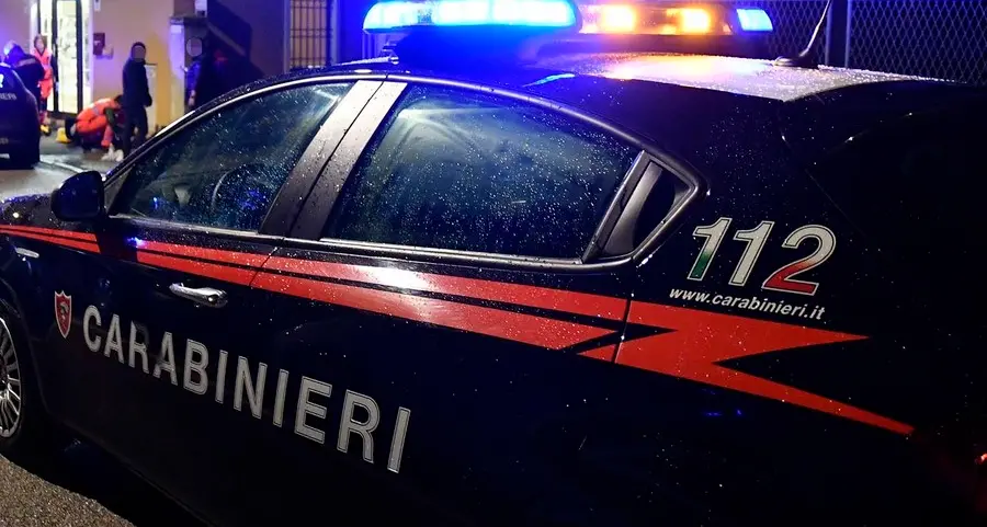 Sfreccia ubriaco in galleria e semina il panico a Laives