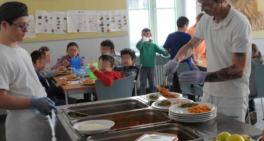 Mense a scuola: più iscritti e menù promossi dai ragazzi