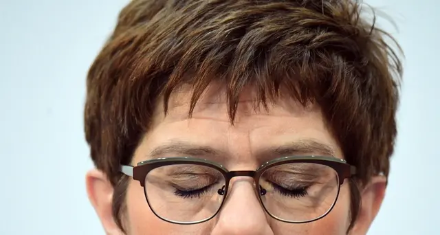 Karrenbauer:non mi candido a cancelleria