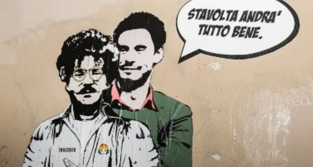 In murales Regeni abbraccia Zaki, stavolta andrà tutto bene