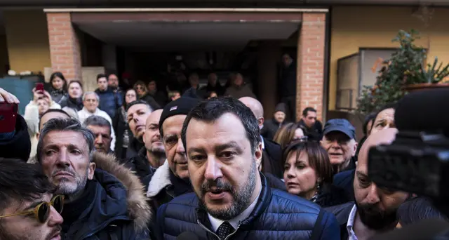Gregoretti: Salvini, a testa alta
