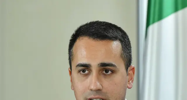 Di Maio, no ad interferenze in Libia