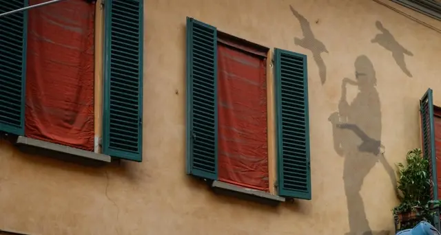 A Bologna una scultura e una targa per ricordare Lucio Dalla