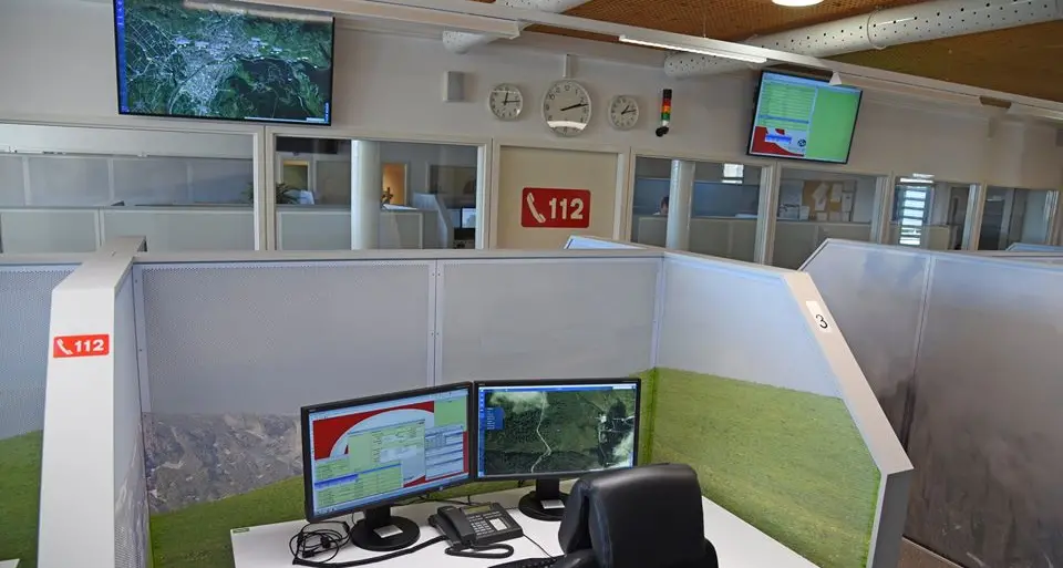 Bimbo tedesco si sente male sul Garda, la Centrale d'emergenza di Bolzano aiuta i soccorsi