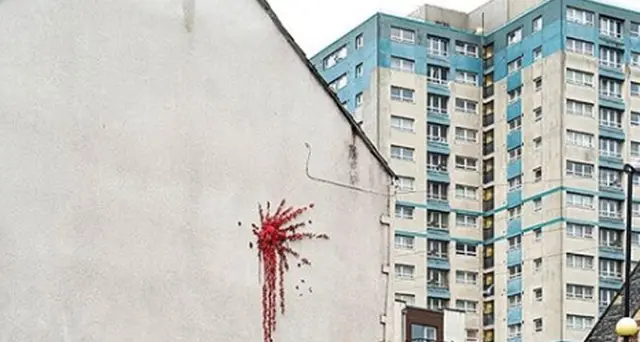 San Valentino: Banksy conferma, sue le rose di Bristol