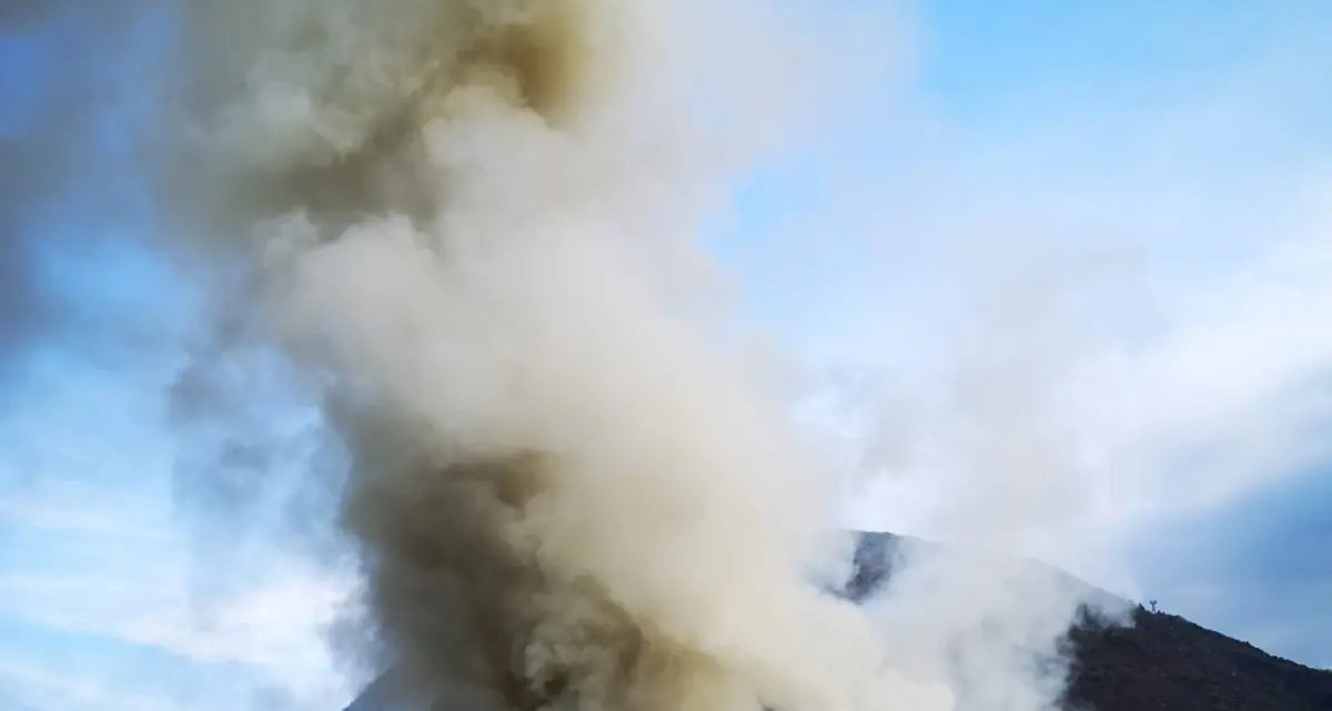 Via Portici, fiamme in centro storico a Bolzano