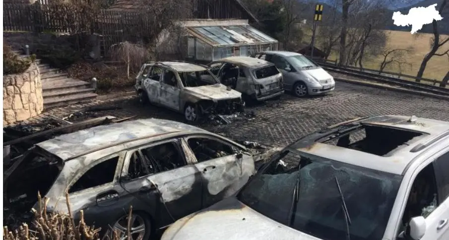 Soprabolzano: incendiate 5 auto nel parcheggio di un hotel