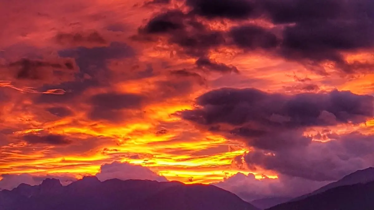 Prato alla Drava, tramonto di fuoco, foto di Franz Wallnhofer