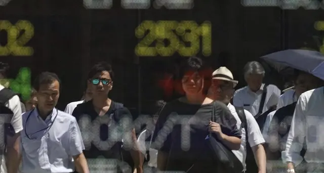 Borsa, Tokyo giù del 3,6% in apertura