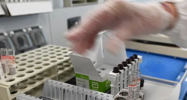 Coronavirus, primo positivo nelle Marche
