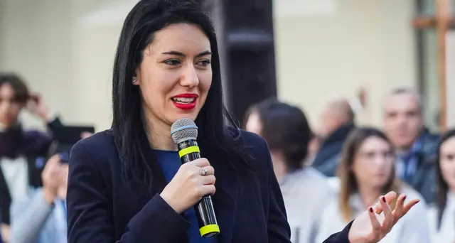 Azzolina, nessun rischio perdita anno