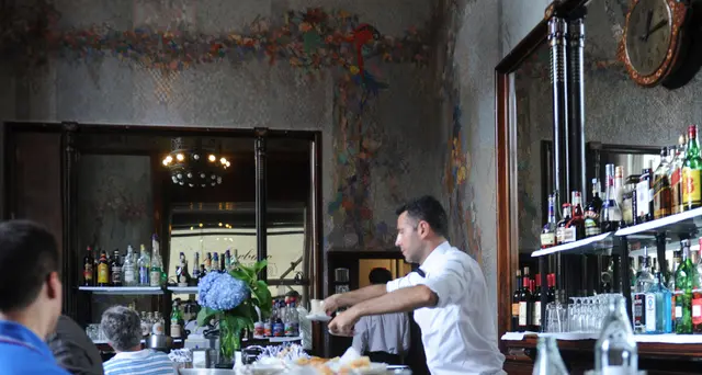 Bar lombardi riaperti anche dopo le 18