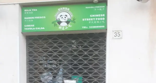 Paura per virus, cinesi chiudono negozi