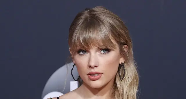 Taylor Swift si fa uomo in video \"The Man\"