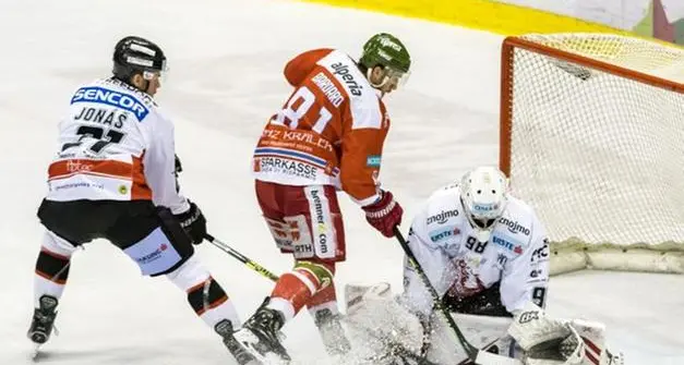 Hockey, trasferta dei tifosi a rischio: lo Znojmo vieta la vendita di biglietti agli italiani