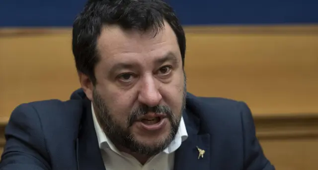 Salvini, sto col carabiniere aggredito
